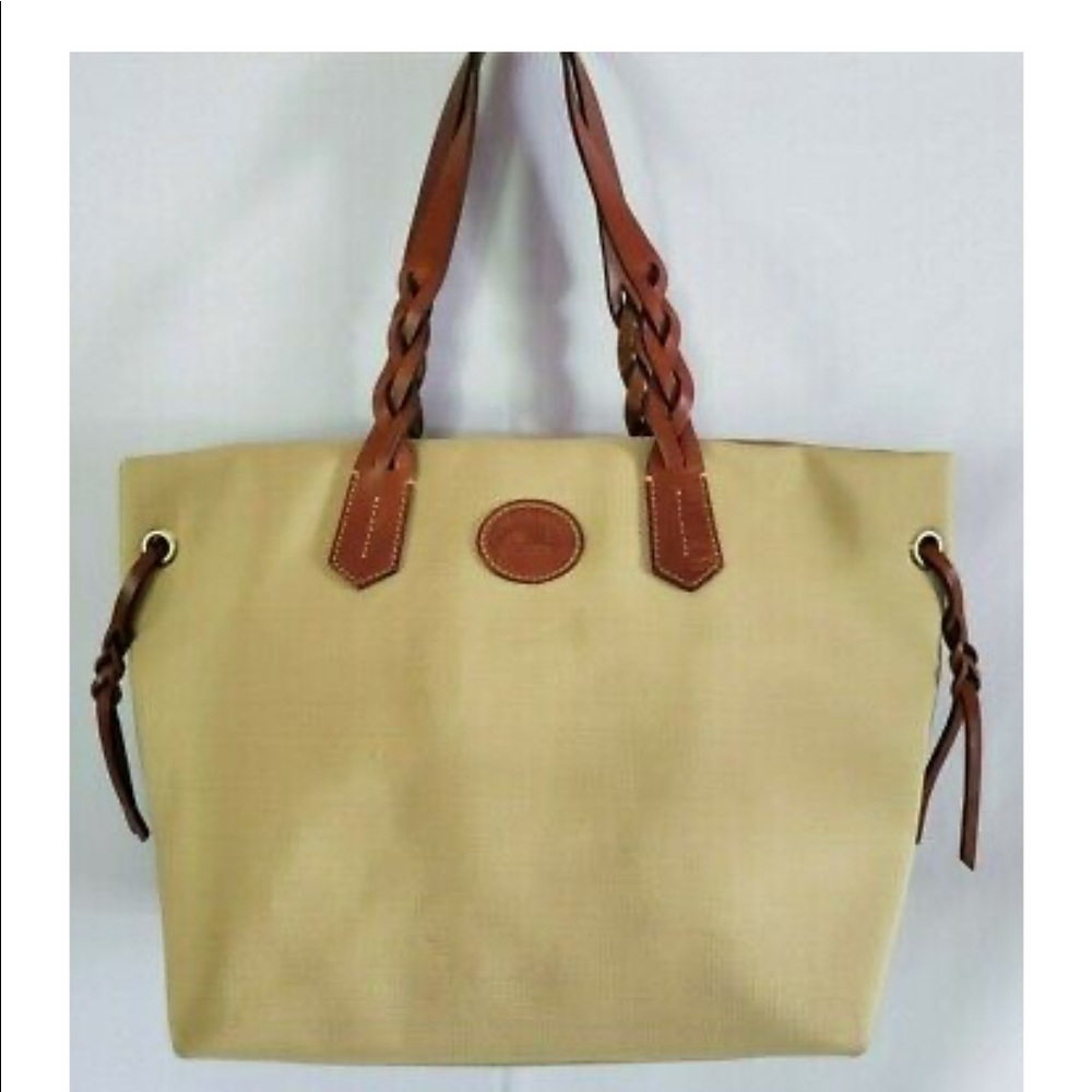 Dooney and Bourke Good Conditional.